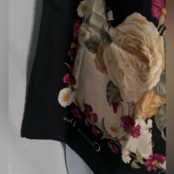 💯 Made in Italy Silk CHRISTIAN DIOR SCARF. - Picture 3 of 6